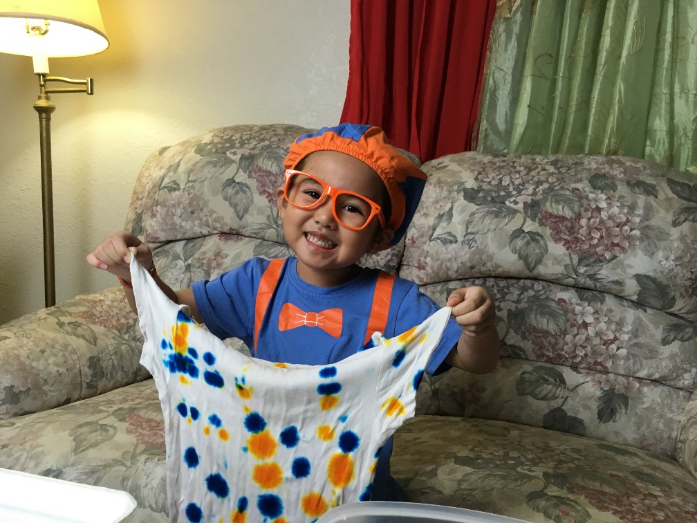 How to Make a Blippi Inspired Tie-Dye Shirt?